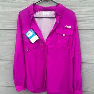 Columbia long sleeve button down active wear top.
